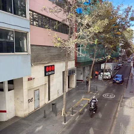 La Naval Flat W Garage Διαμέρισμα *